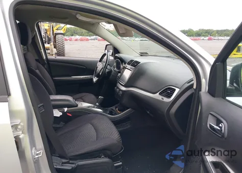 2014 Dodge Journey Sxt z USA, uszkodzony, nr VIN 3C4PDDBG5ET150104